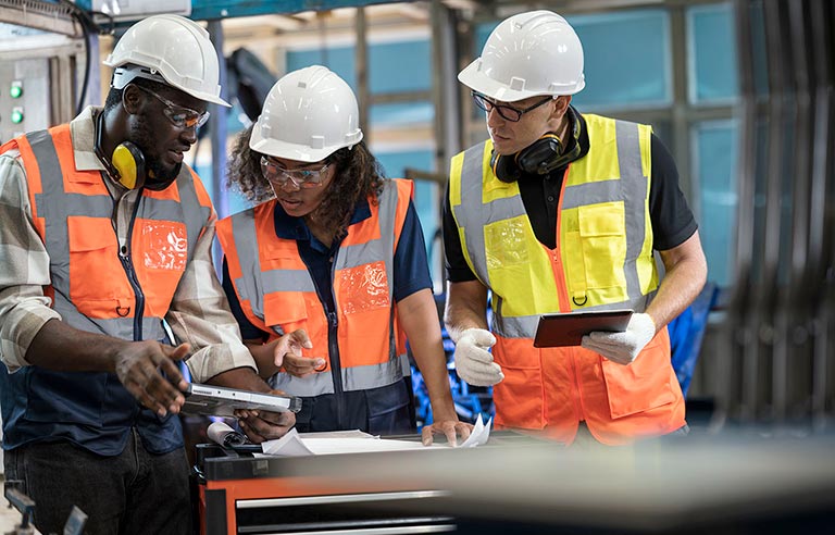 ما هي خدمات السلامة والصحة المهنية؟